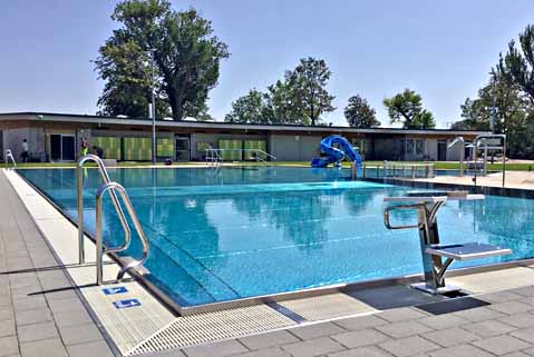 Schwimmbad Heger2
